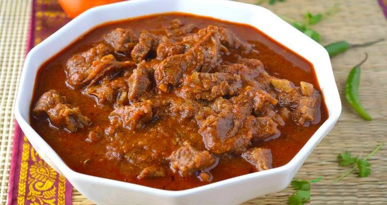 Varutharacha Mutton curry